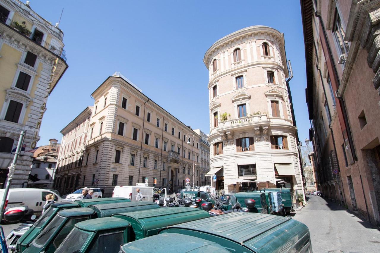 Sunny Apartment Navona Square Rome Exterior photo