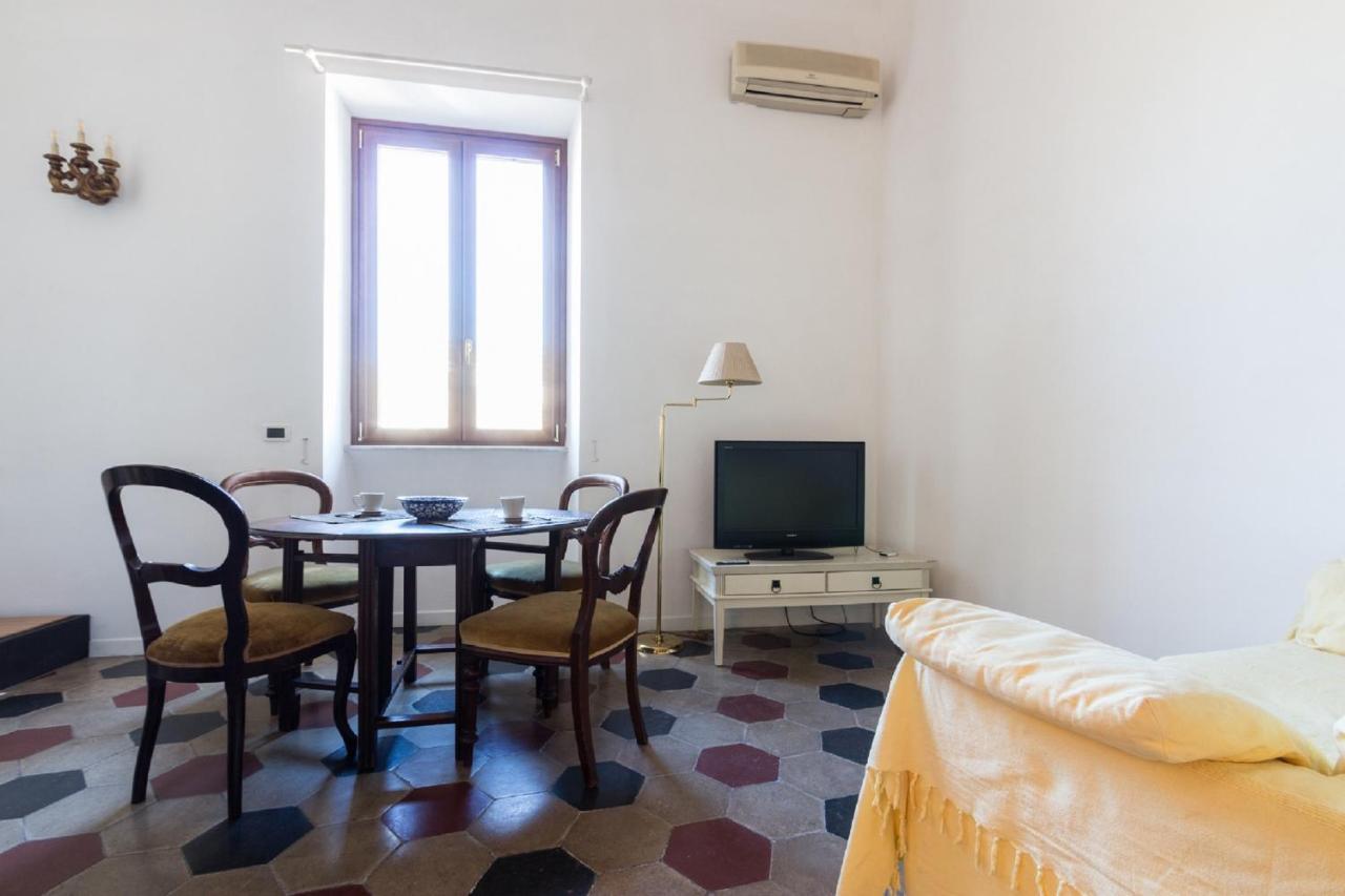 Sunny Apartment Navona Square Rome Exterior photo